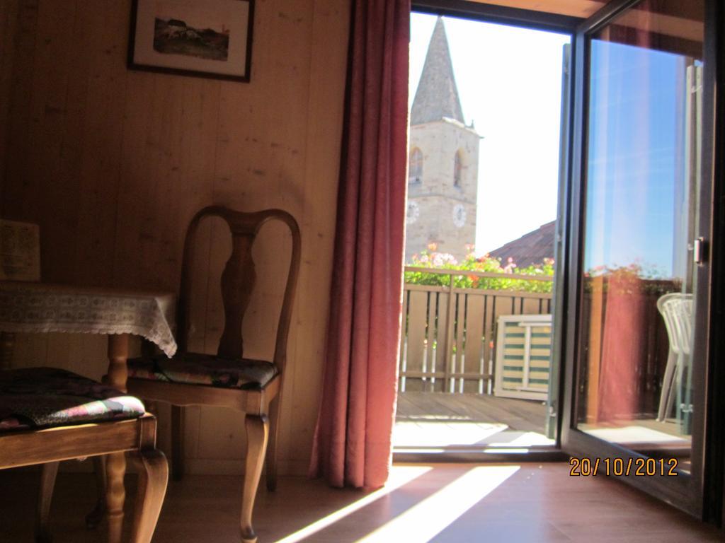 Gasthof Zum Roessl San Genesio Atesino Pokoj fotografie